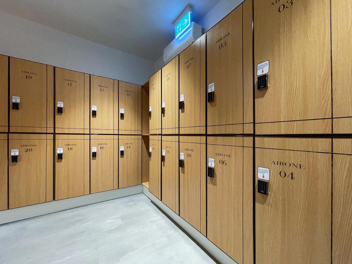 Airone Capsule Hotel Hobart Esterno foto